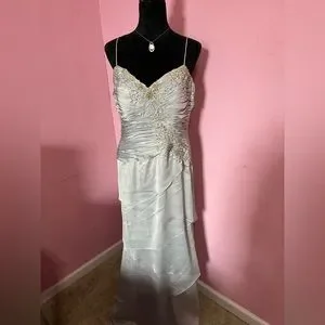 Jr Nites Dresses | Jr Nites Platinum Formal Gown With Bolero Jacket | Color: Gray | Size: 14 | Ubridalboutique's Closet Jr Nites Dresses | Jr Nites Platinum Formal Gown With Bolero Jacket | Color: Gray | Size: 14 | Ubridalboutique's Closet